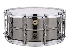 Caisse claire Ludwig 6,5x14 Black Beauty martelée avec cosses tubulaires